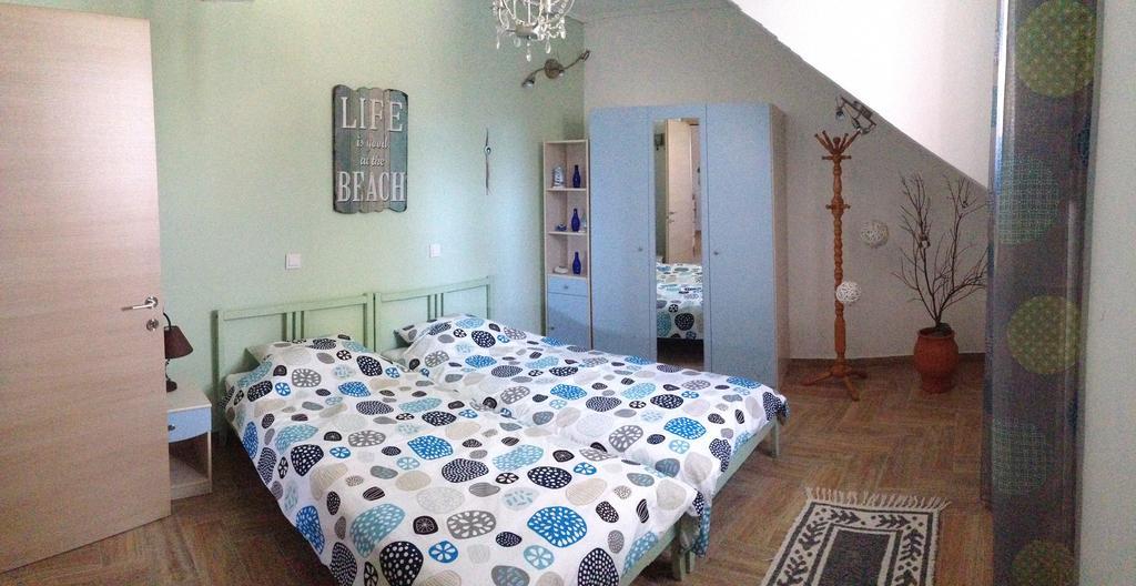 Anemona * Mithimna